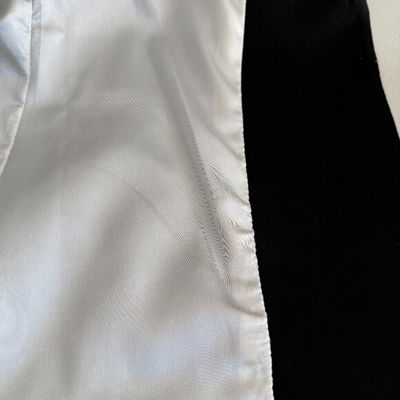 Smythe One-Button Black Wool Blazer – Size 4 – Made in Canada 🇨🇦 - Picture 6 of 7